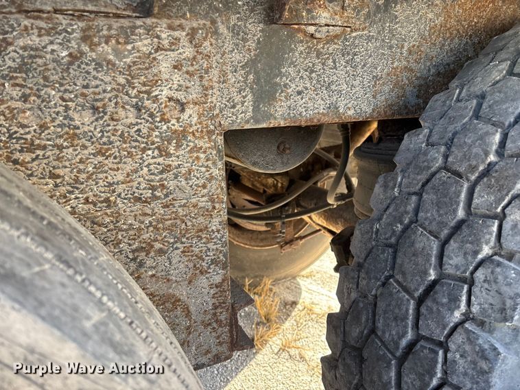 image for item FG0031 1992 Timpte grain trailer