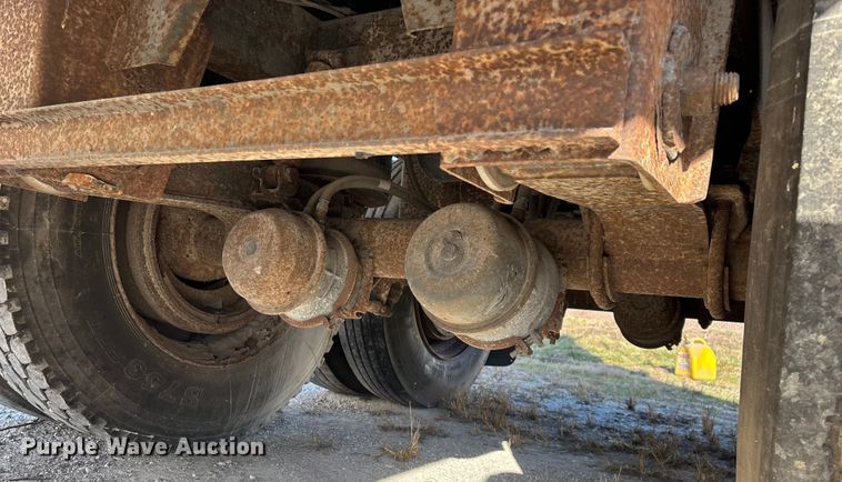 image for item FG0031 1992 Timpte grain trailer