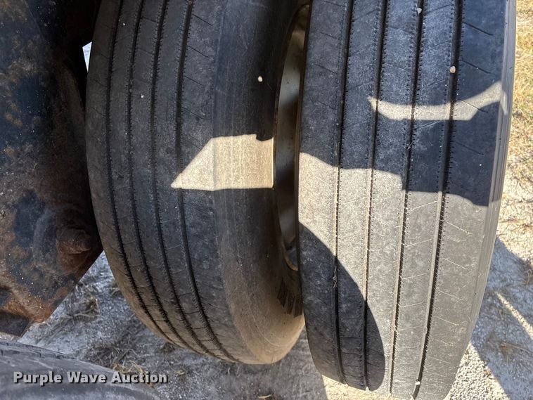 image for item FG0031 1992 Timpte grain trailer