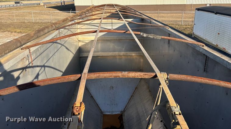 image for item FG0032 1990 Timpte Super Hopper grain trailer