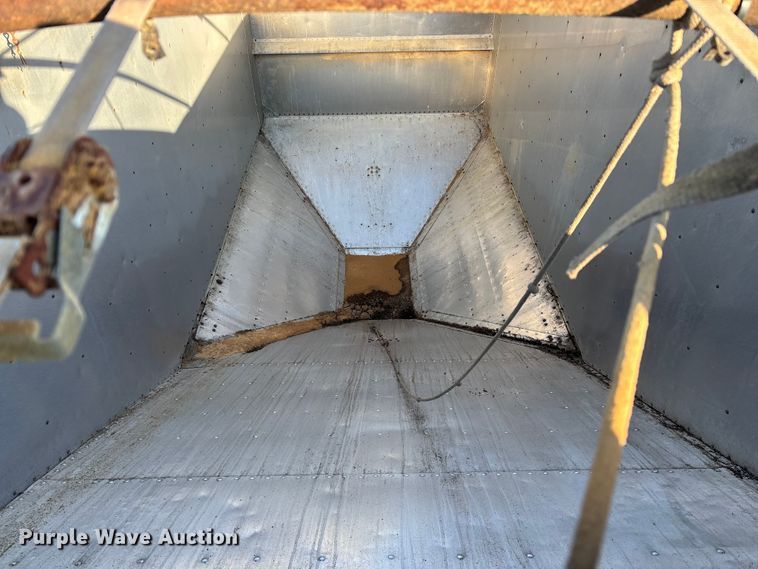 image for item FG0032 1990 Timpte Super Hopper grain trailer