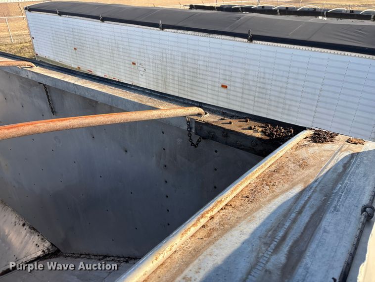 image for item FG0032 1990 Timpte Super Hopper grain trailer