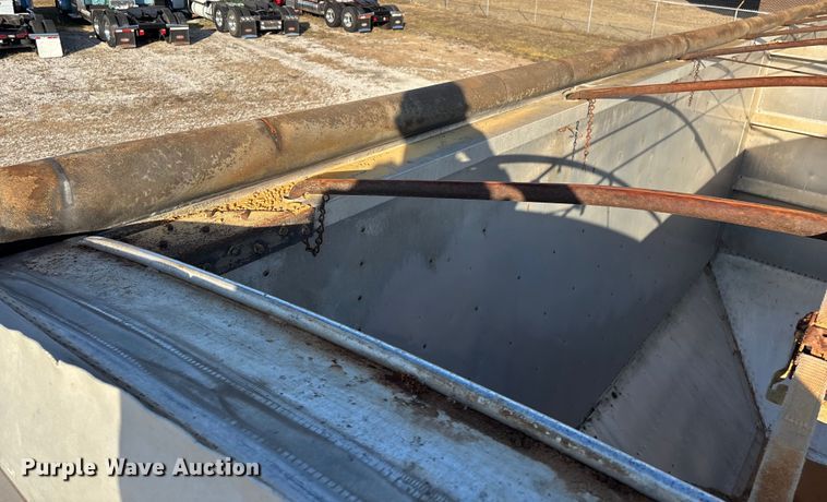 image for item FG0032 1990 Timpte Super Hopper grain trailer