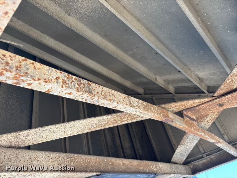 image for item FG0032 1990 Timpte Super Hopper grain trailer