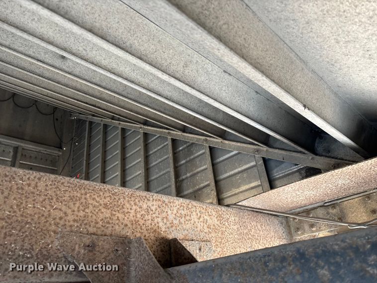 image for item FG0032 1990 Timpte Super Hopper grain trailer