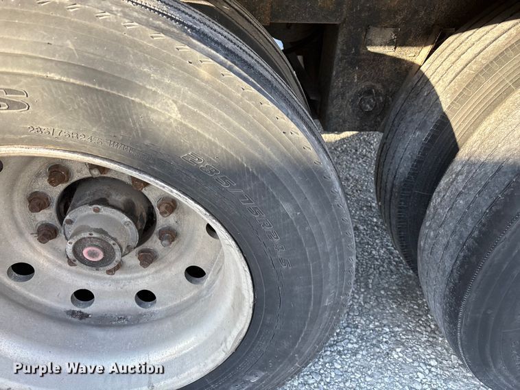 image for item FG0032 1990 Timpte Super Hopper grain trailer