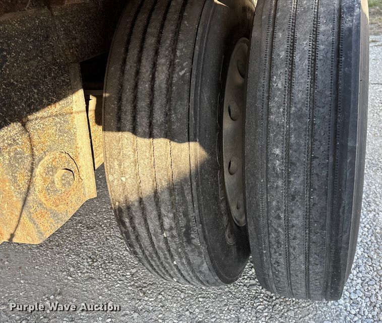 image for item FG0032 1990 Timpte Super Hopper grain trailer