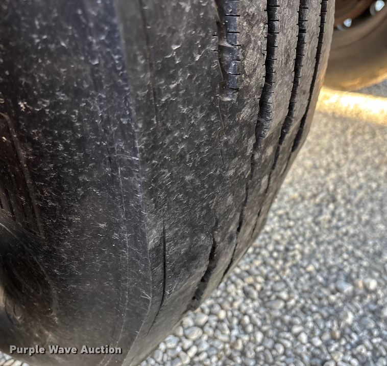 image for item FG0032 1990 Timpte Super Hopper grain trailer