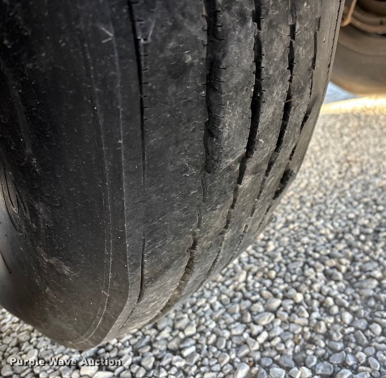 image for item FG0032 1990 Timpte Super Hopper grain trailer