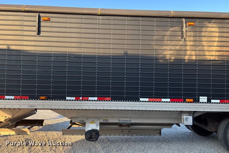 image for item FG0033 2007 Timpte Super Hopper grain trailer