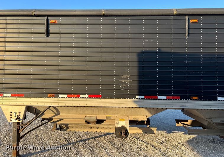 image for item FG0033 2007 Timpte Super Hopper grain trailer