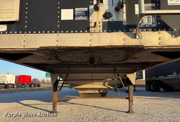 image for item FG0033 2007 Timpte Super Hopper grain trailer
