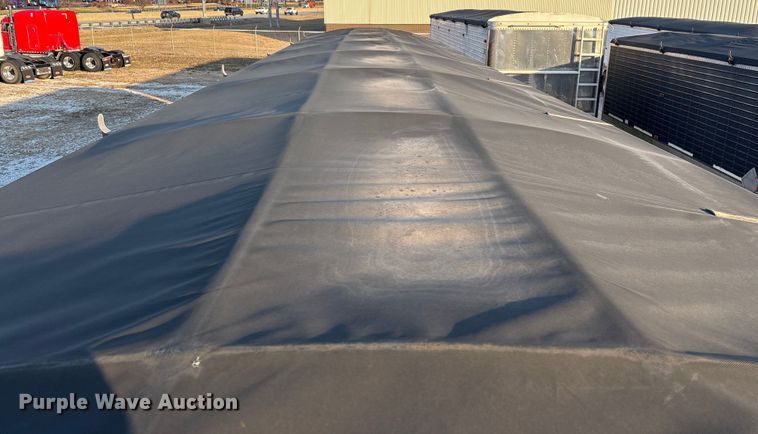 image for item FG0033 2007 Timpte Super Hopper grain trailer