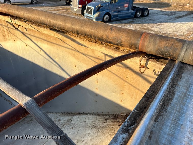 image for item FG0033 2007 Timpte Super Hopper grain trailer