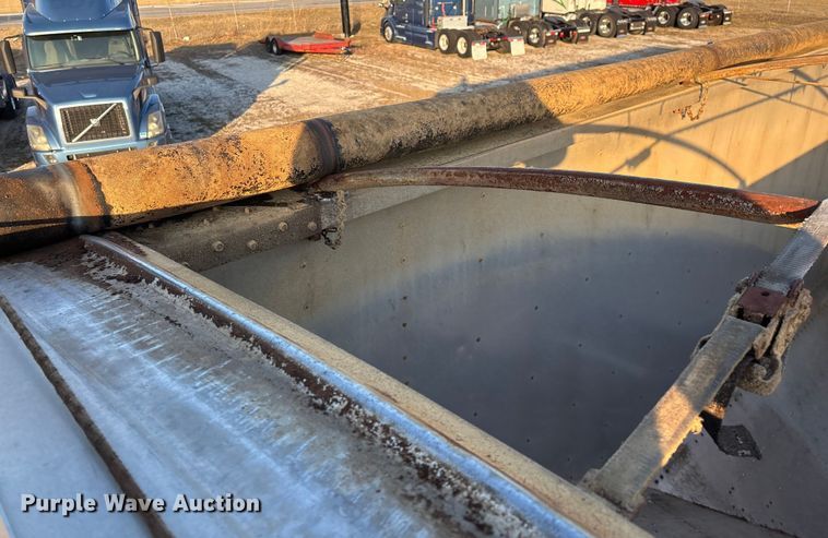 image for item FG0033 2007 Timpte Super Hopper grain trailer