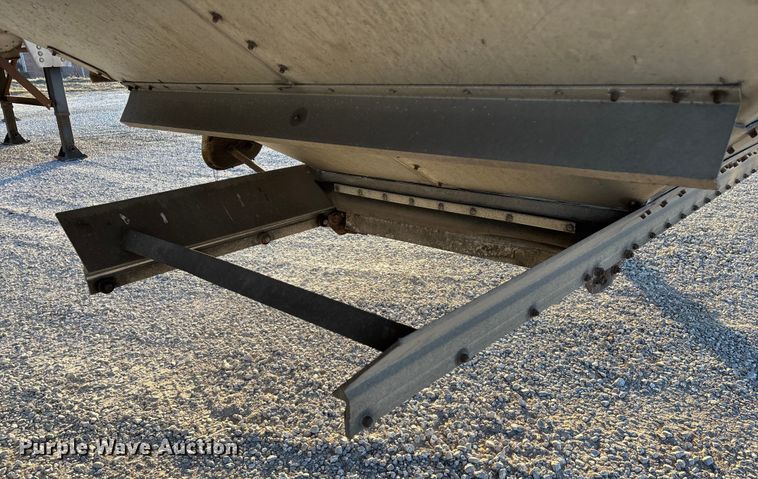 image for item FG0033 2007 Timpte Super Hopper grain trailer