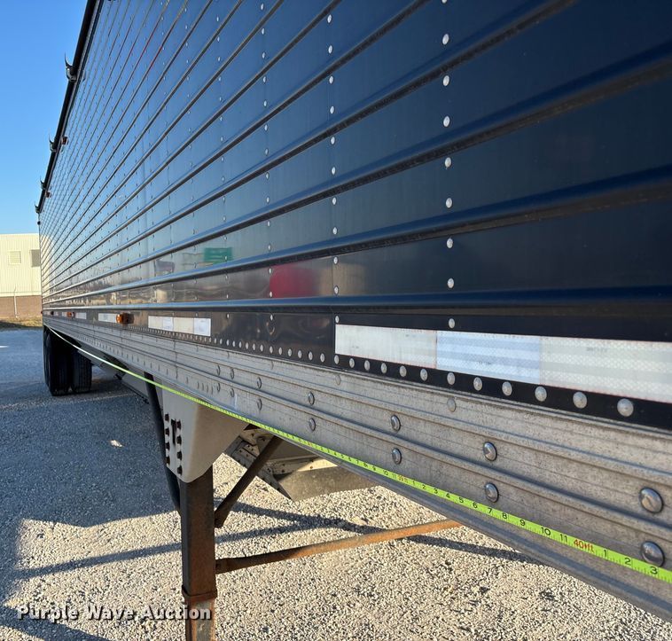 image for item FG0033 2007 Timpte Super Hopper grain trailer