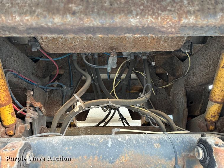 image for item FG0033 2007 Timpte Super Hopper grain trailer