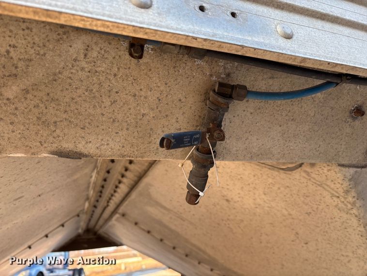 image for item FG0033 2007 Timpte Super Hopper grain trailer