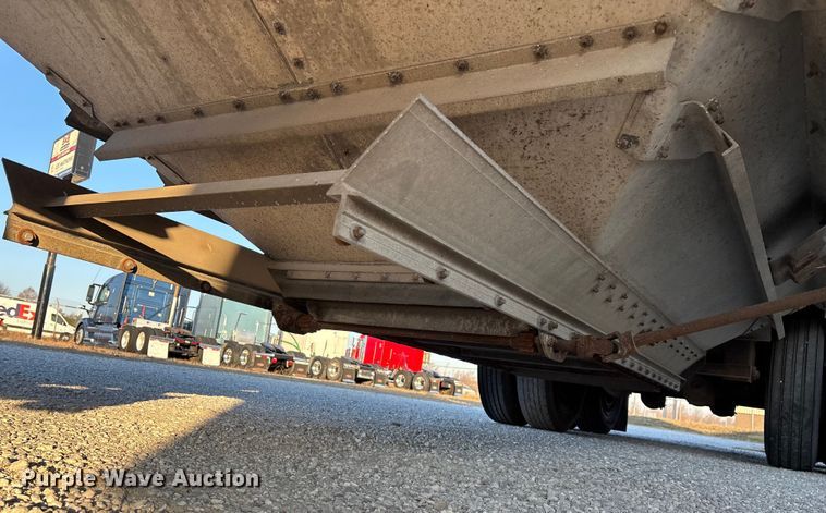 image for item FG0033 2007 Timpte Super Hopper grain trailer