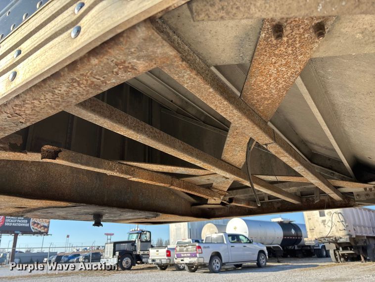 image for item FG0033 2007 Timpte Super Hopper grain trailer