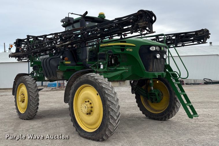 image for item FG2577 2013 John Deere 4730 sprayer