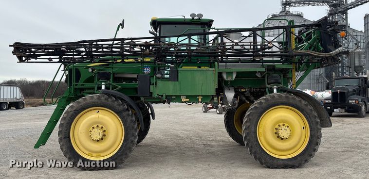 image for item FG2577 2013 John Deere 4730 sprayer