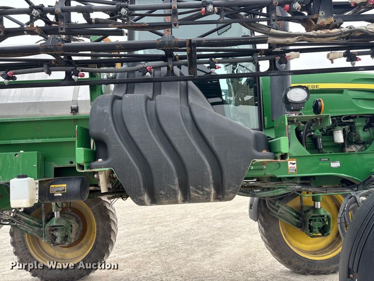 image for item FG2577 2013 John Deere 4730 sprayer