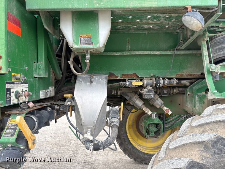 image for item FG2577 2013 John Deere 4730 sprayer