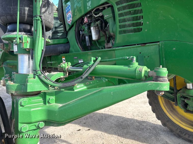 image for item FG2577 2013 John Deere 4730 sprayer