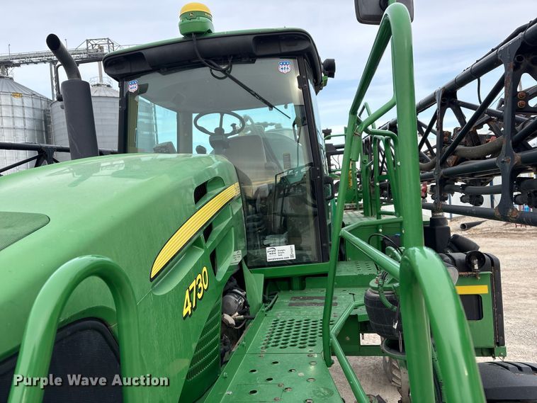 image for item FG2577 2013 John Deere 4730 sprayer
