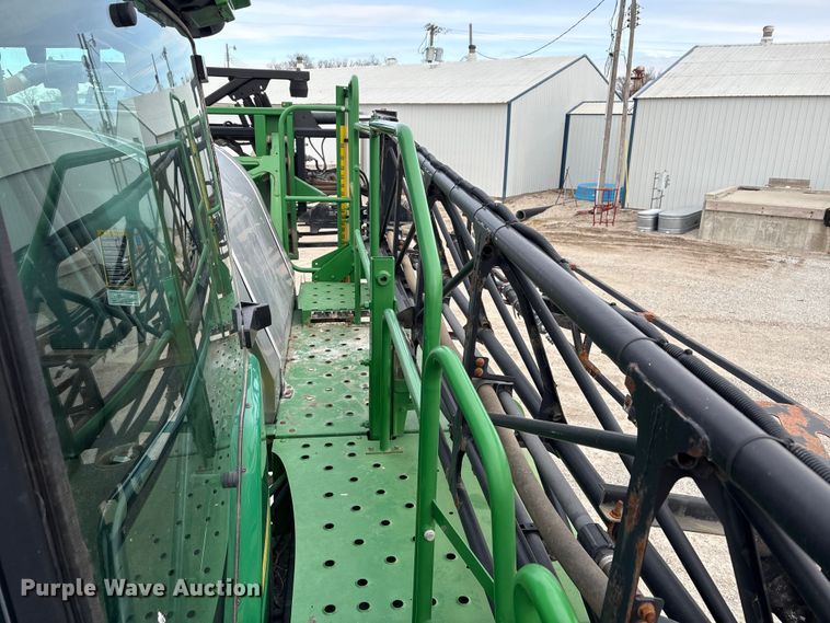 image for item FG2577 2013 John Deere 4730 sprayer