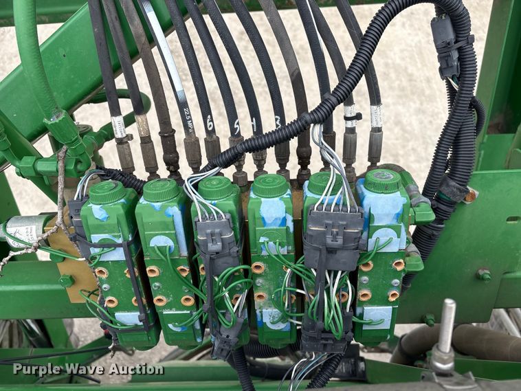 image for item FG2577 2013 John Deere 4730 sprayer