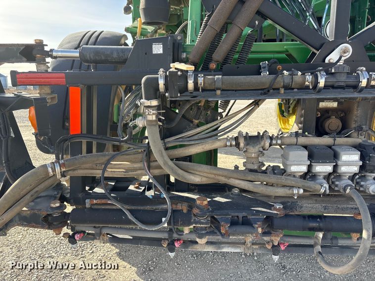 image for item FG2577 2013 John Deere 4730 sprayer