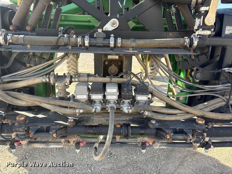 image for item FG2577 2013 John Deere 4730 sprayer