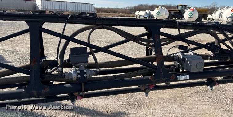 image for item FG2577 2013 John Deere 4730 sprayer