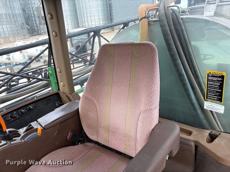 image for item FG2577 2013 John Deere 4730 sprayer