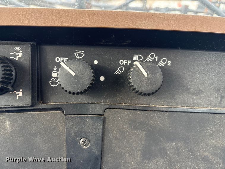 image for item FG2577 2013 John Deere 4730 sprayer