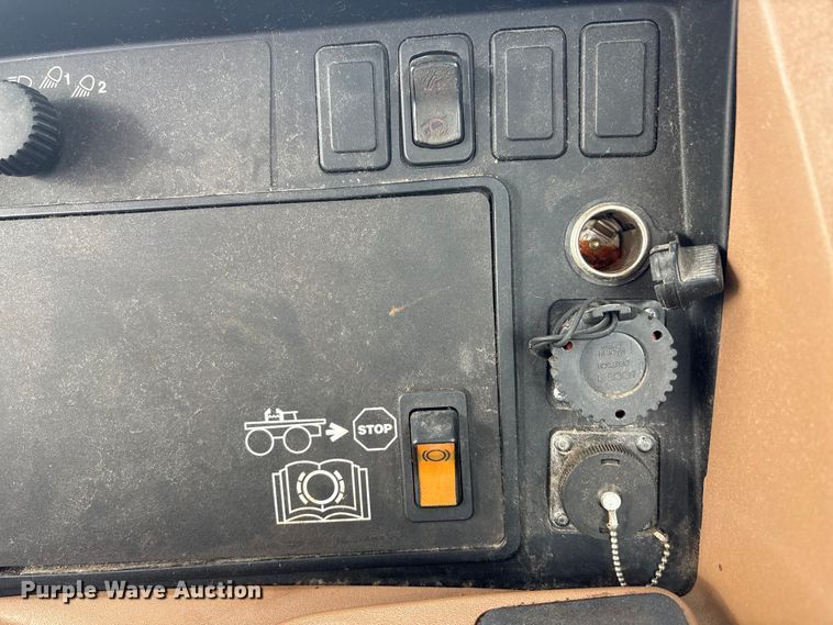 image for item FG2577 2013 John Deere 4730 sprayer