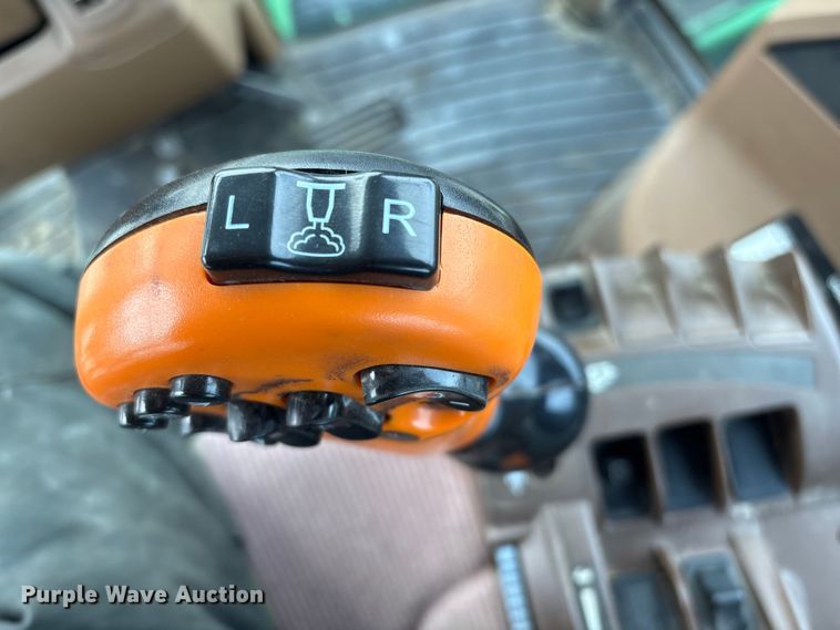 image for item FG2577 2013 John Deere 4730 sprayer