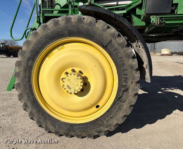 image for item FG2577 2013 John Deere 4730 sprayer
