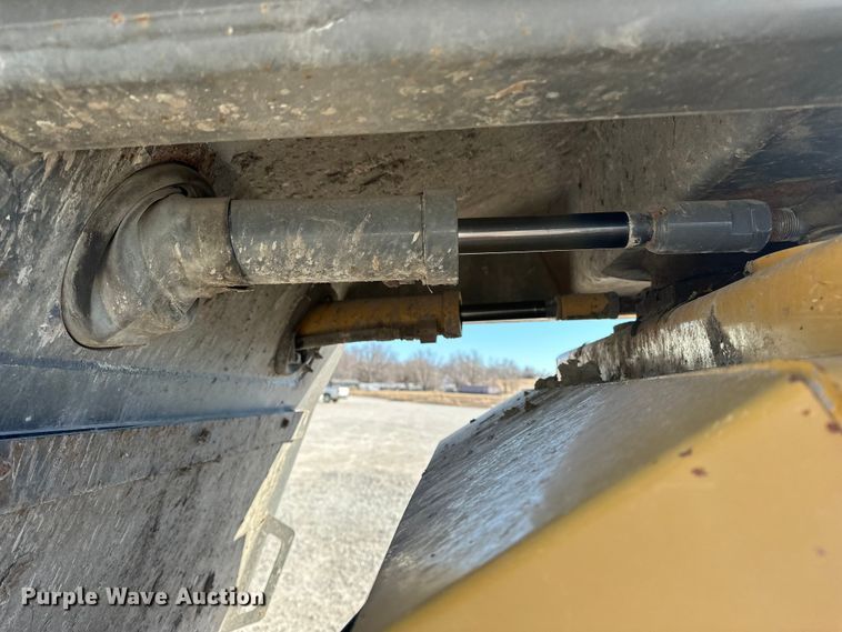 image for item FG2578 2012 TerraGator TG7300 spreader