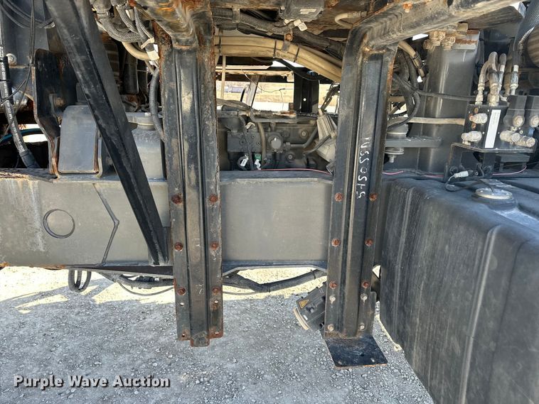 image for item FG2578 2012 TerraGator TG7300 spreader