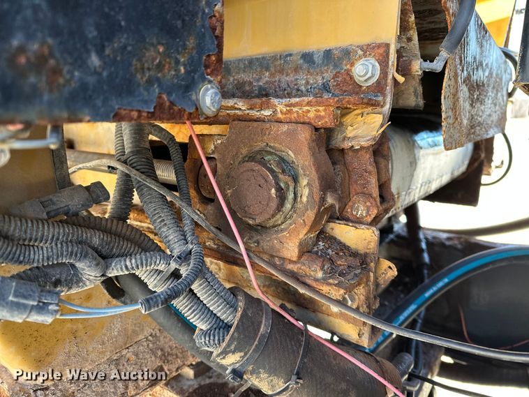 image for item FG2578 2012 TerraGator TG7300 spreader