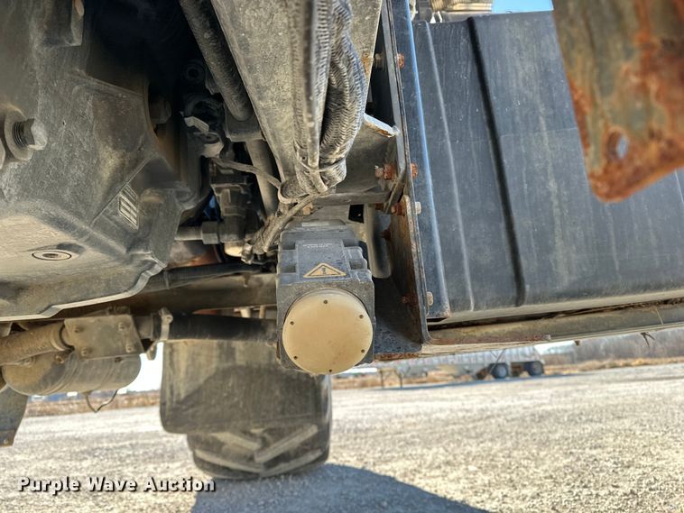 image for item FG2578 2012 TerraGator TG7300 spreader