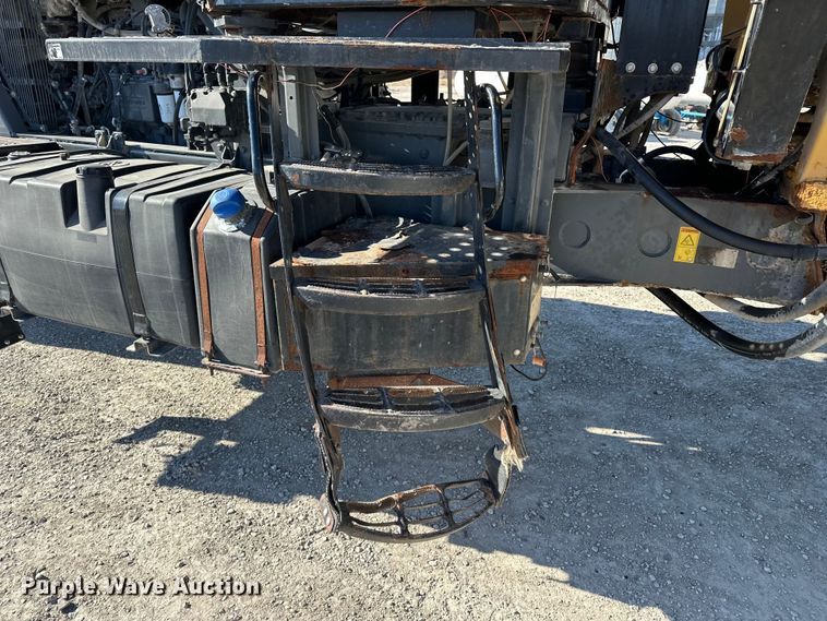 image for item FG2578 2012 TerraGator TG7300 spreader