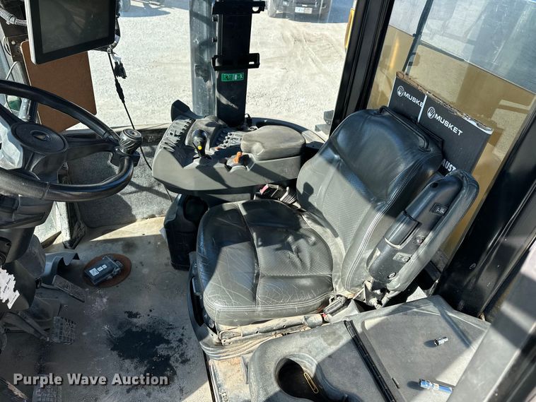 image for item FG2578 2012 TerraGator TG7300 spreader