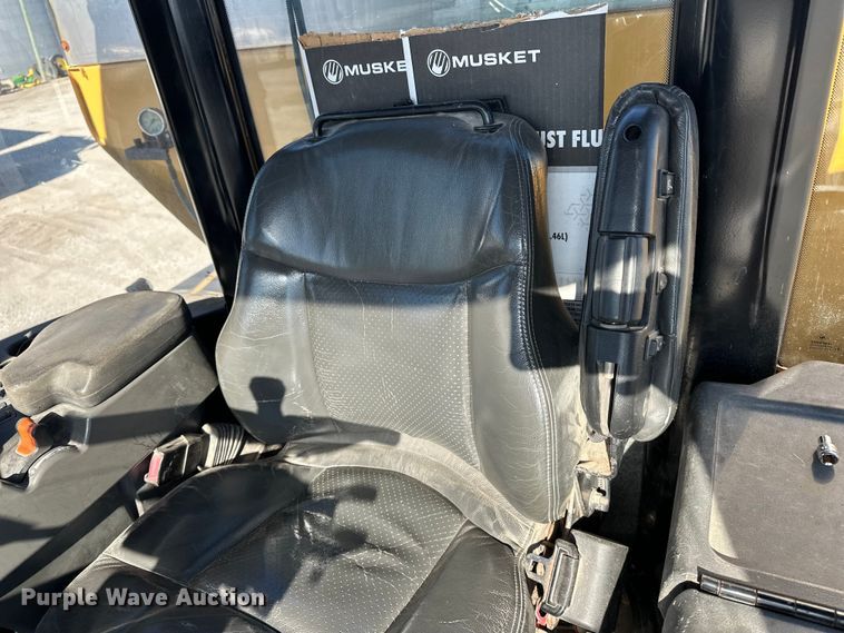 image for item FG2578 2012 TerraGator TG7300 spreader