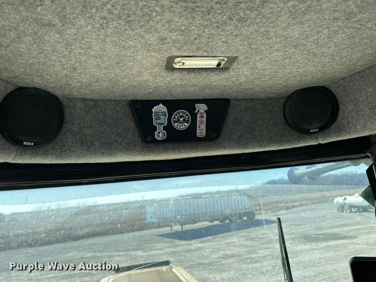 image for item FG2578 2012 TerraGator TG7300 spreader