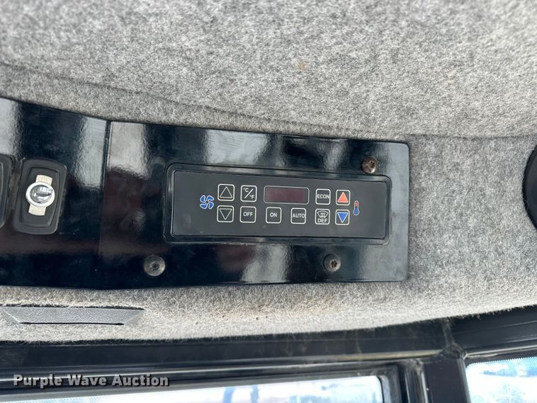 image for item FG2578 2012 TerraGator TG7300 spreader